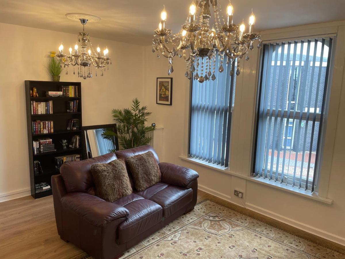 Lovely 2 Bed Apartment, Arnold Town Centre. Nottingham Kültér fotó